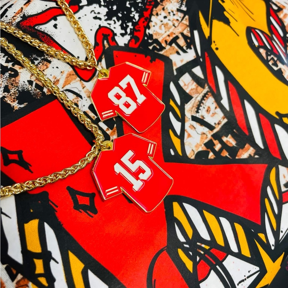 #87 Travis Kelce KC Jersey Gold Magnetic Necklace Chiefs